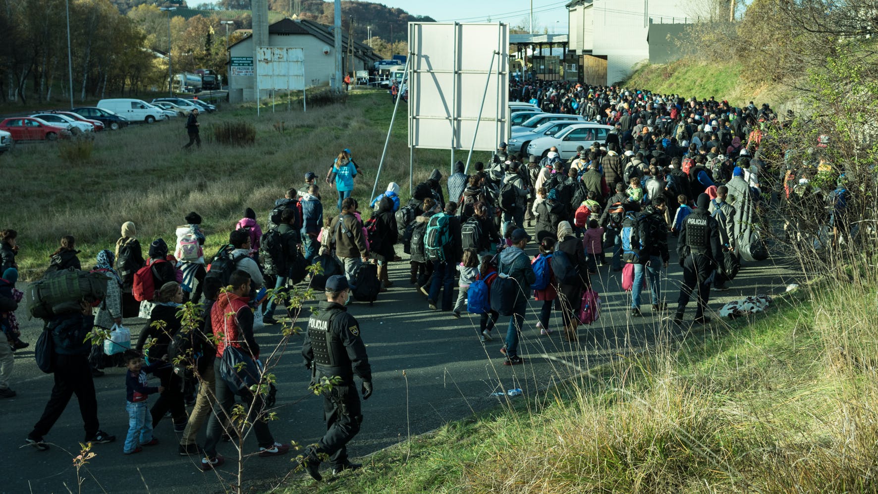 Wie gross ist die Gefahr, dass wir mit den Flüchtlingen potenzielle Terroristen ins Land holen?