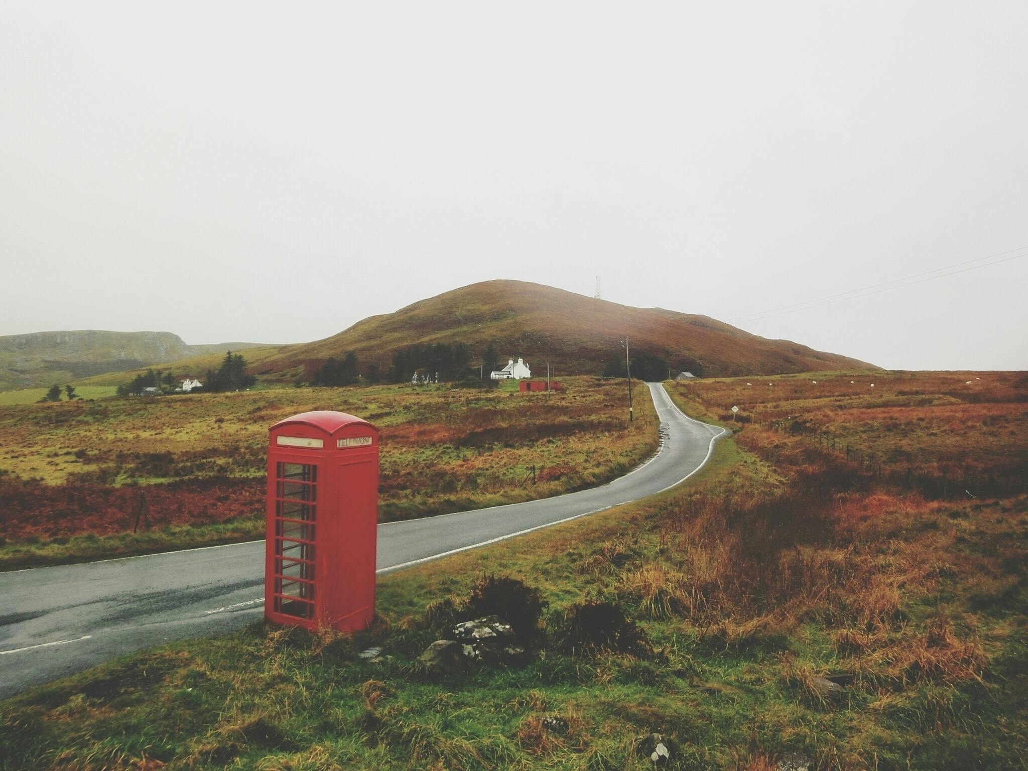 Wir haben eure Fragen zu Ausländerhass nach dem Brexit, elektronischen Überweisungen, „erleichterten” Journalisten  und Freihandelsabkommen beantwortet