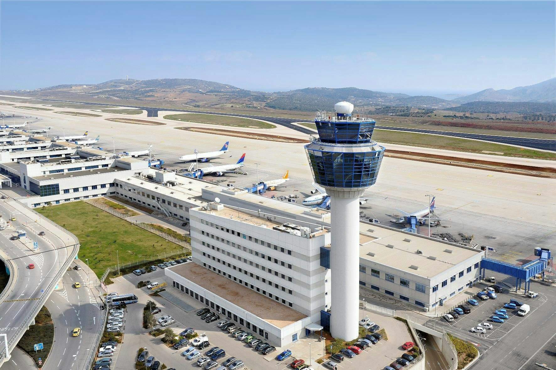Halb Griechenland glaubt, dass ein deutscher Baukonzern  beim Athener Flughafen Hunderte Millionen Euro an Steuern hinterzogen hat. Stimmt das?