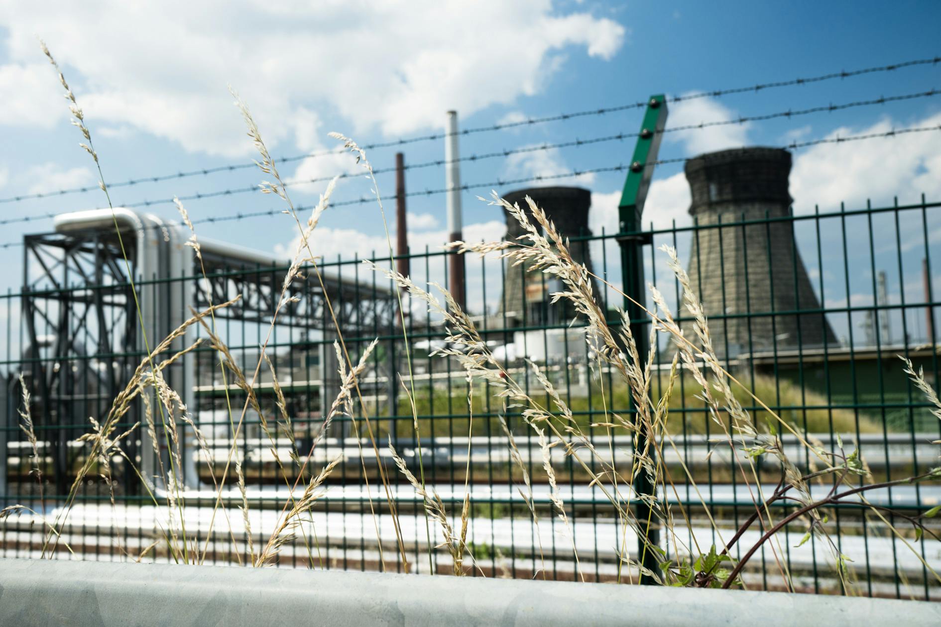 #DieFabrikNebenan - Hier ist der Film über die Shell-Raffinerie in Köln